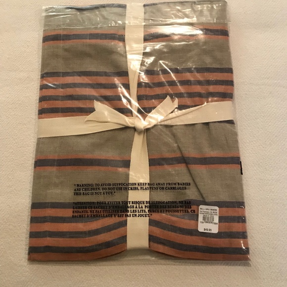 Williams Sonoma Farm Stripe Linen Table Runner 16"x108" - Picture 2 of 4